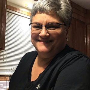 Meet your Posher, Lori